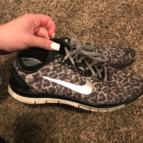 black and gray nikes